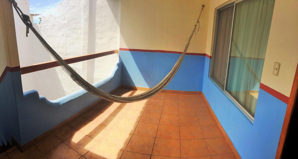 بويرتو أيورا Hostal Baltra المظهر الخارجي الصورة