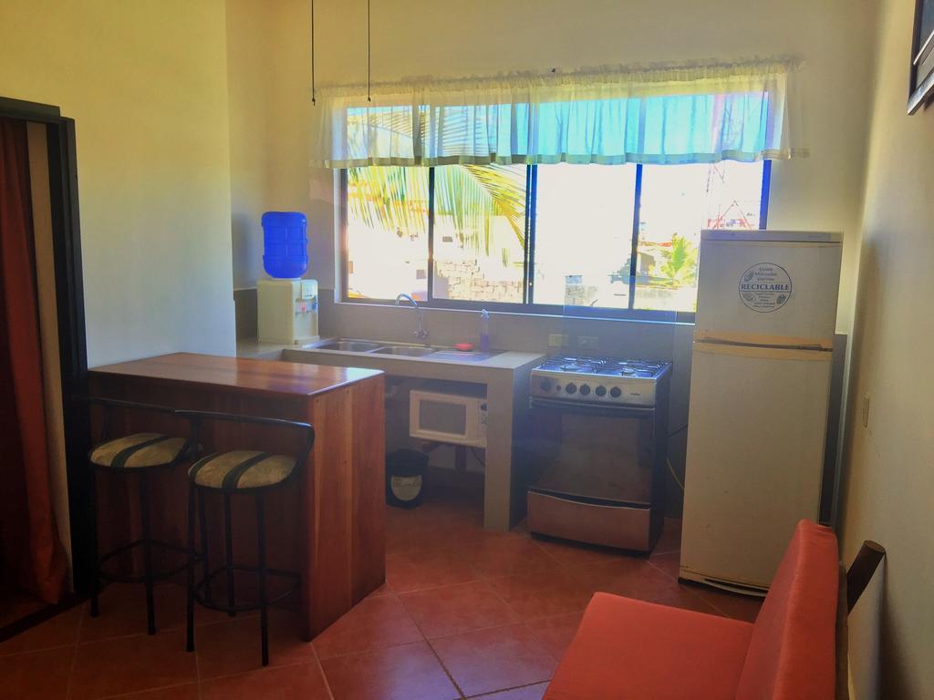 بويرتو أيورا Hostal Baltra المظهر الخارجي الصورة